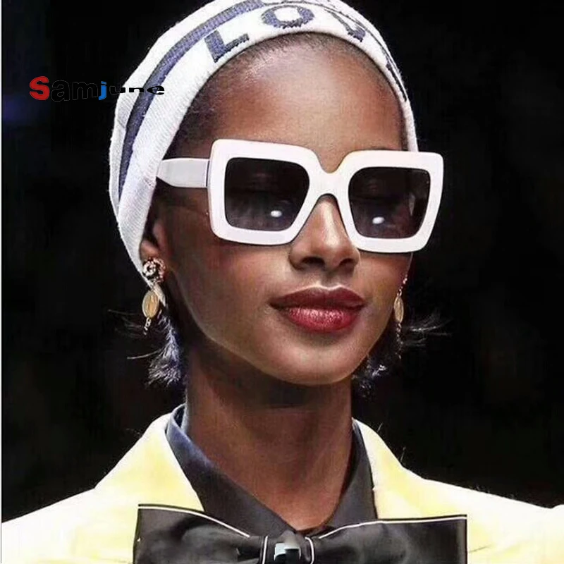 Samjune Vintage Square Sunglasses Women 2018 Brand Designer Black Pink Clear Eyewear for female Gradient Lens UV400 SS615
Samjune Vintage Square Sunglasses Women 2018 Brand Designer Black Pink Clear Eyewear for female Gradient Lens UV400 SS615