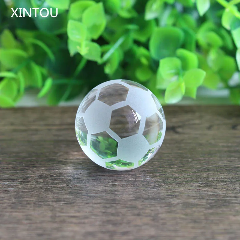 XINTOU Crystal Soccer Ball Model Ornaments 3 cm feng shui Mini Glass Football Stone Globe Balls Sale Home Decoration Kids Gift
XINTOU Crystal Soccer Ball Model Ornaments 3 cm feng shui Mini Glass Football Stone Globe Balls Sale Home Decoration Kids Gift