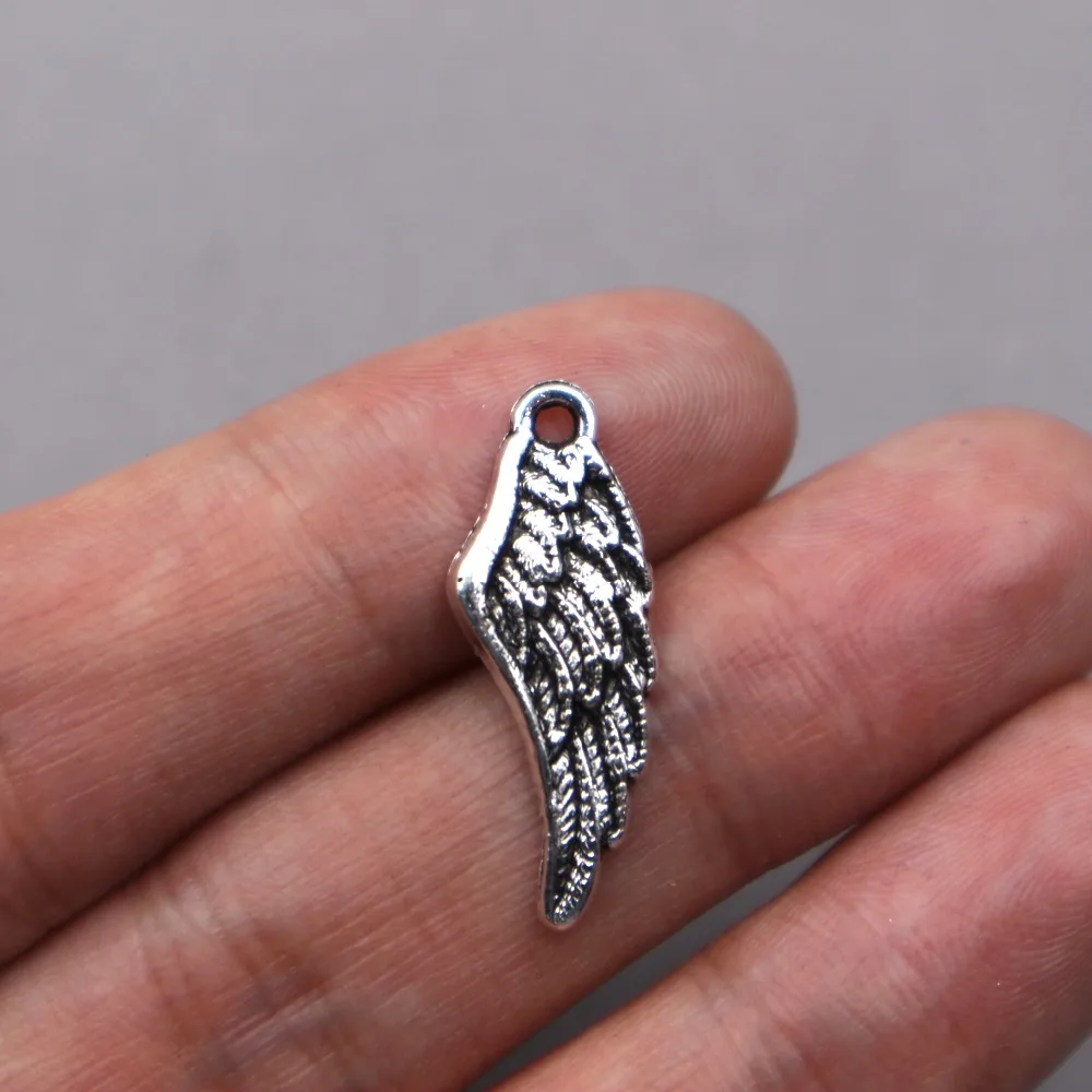 20pcs Tibetan Silver Plated wing Charms for pendant necklace DIY 27.5*10*1.5mm
20pcs Tibetan Silver Plated wing Charms for pendant necklace DIY 27.5*10*1.5mm