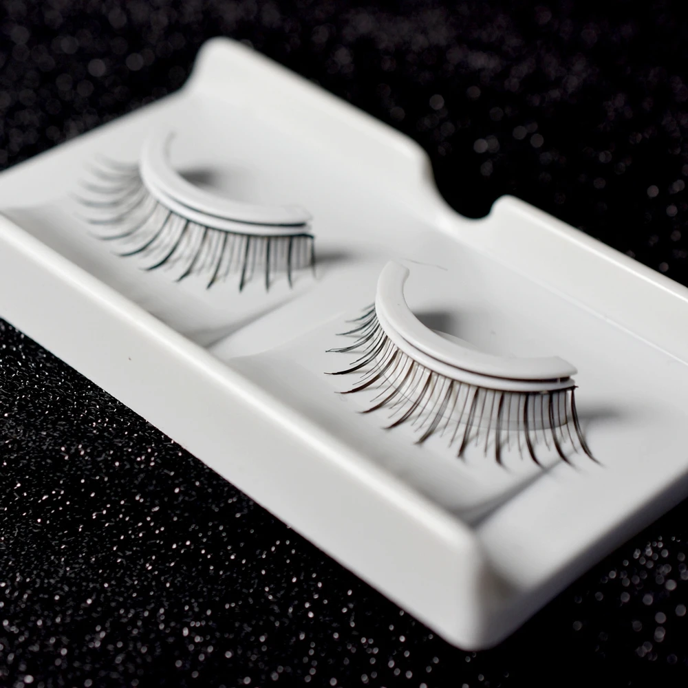 1 pair Pre-glued Lengthening False EyeLashes Elegant Style Reusable Ladies Lengthen Fake Eyelash Black with Glue Band
1 pair Pre-glued Lengthening False EyeLashes Elegant Style Reusable Ladies Lengthen Fake Eyelash Black with Glue Band