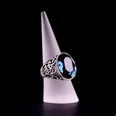 Wholesale pointed finger ring display holder ring display stand clear frosted black finger ring stand
Wholesale pointed finger ring display holder ring display stand clear frosted black finger ring stand