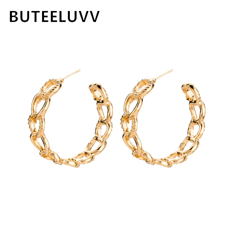BUTEELUVV Creative Link Chain Hoop Earrings for Women Vintage Elegant Gold Silver Color Big Statement Earrings Fashion Jewelry
BUTEELUVV Creative Link Chain Hoop Earrings for Women Vintage Elegant Gold Silver Color Big Statement Earrings Fashion Jewelry