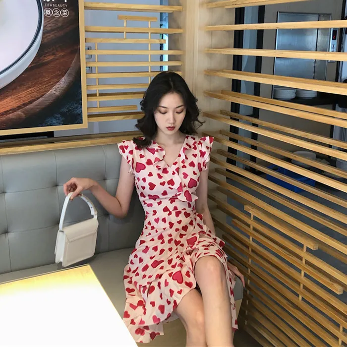 Firm offers will ~ hearts printed v-neck tall waist falbala irregular sleeveless dresses
Firm offers will ~ hearts printed v-neck tall waist falbala irregular sleeveless dresses