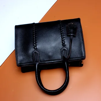 Real Cow Leather Ladies HandBags Women Genuine Leather bags Totes Messenger Bags Designer Luxury Brand Boston Business Bags
Real Cow Leather Ladies HandBags Women Genuine Leather bags Totes Messenger Bags Designer Luxury Brand Boston Business Bags