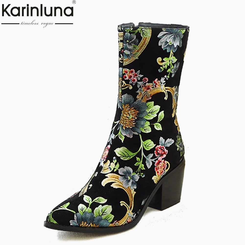 top quality big size 34-44 print flowers lady high heels flock pointed toe shoes woman casual party autumn winter mid calf boots
top quality big size 34-44 print flowers lady high heels flock pointed toe shoes woman casual party autumn winter mid calf boots