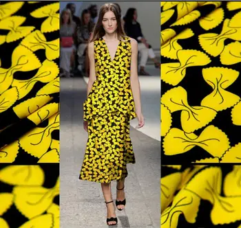 2017 yellow powder are stubborn bow printing sweet heavy yarn fabric, cloth dress coat
2017 yellow powder are stubborn bow printing sweet heavy yarn fabric, cloth dress coat