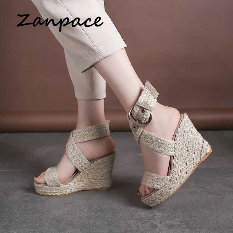 Summer Hemp Women Sandals Large Size 43 Buckle Strap Wedges Casual Women Shoes Comfortable High Heels 11cm Platform Sandals
Summer Hemp Women Sandals Large Size 43 Buckle Strap Wedges Casual Women Shoes Comfortable High Heels 11cm Platform Sandals
