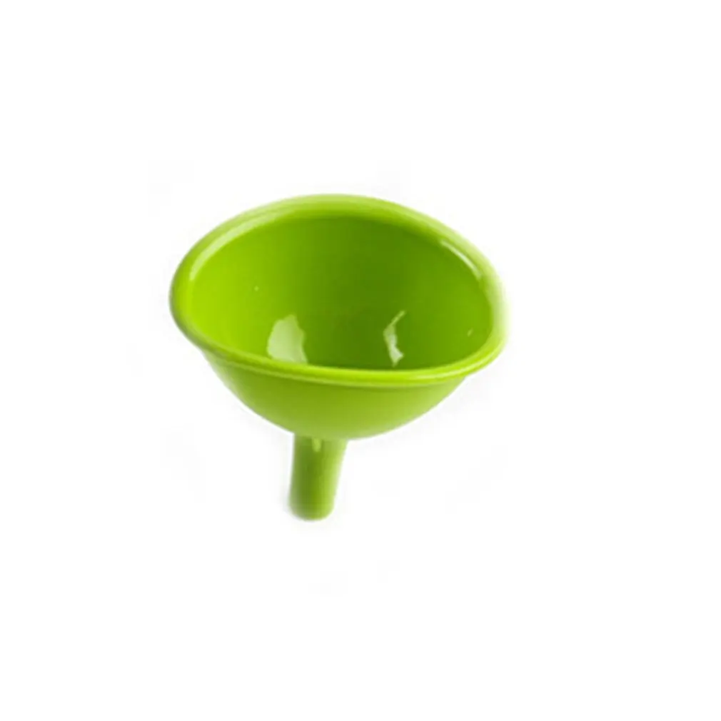 One-piece Silicone Funnel Kitchen Tool Diy Ice Cube Chocolate Funnel Multi-functional Silicone Oil Leak
One-piece Silicone Funnel Kitchen Tool Diy Ice Cube Chocolate Funnel Multi-functional Silicone Oil Leak