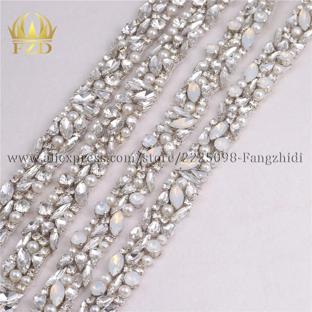FZD Wholesale 10 Yard Bridal Wedding Beaded Crystal Rhinestones Oral Applique For Sash Bling Belt for Woman Beading Trimming
FZD Wholesale 10 Yard Bridal Wedding Beaded Crystal Rhinestones Oral Applique For Sash Bling Belt for Woman Beading Trimming
