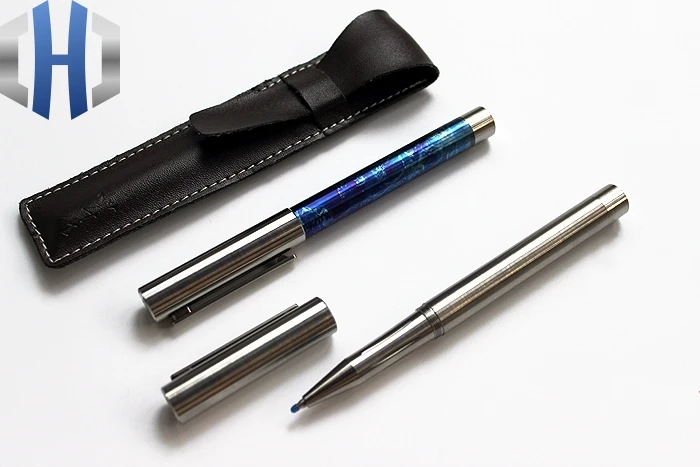 Titanium alloy EDC tactical defense pen signature pen attack pen broken window pen
Titanium alloy EDC tactical defense pen signature pen attack pen broken window pen