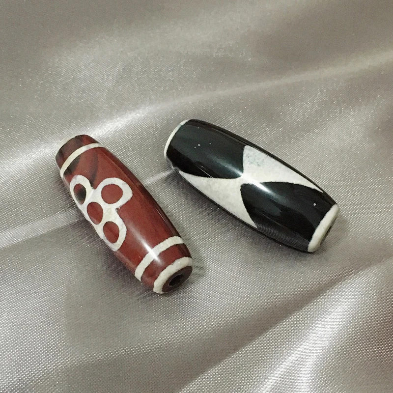 Vintage Buddhist Jewelry Natural Tibetan Dzi Agates Stone Beads Black Red Lighting Five eyed Antique Agates Beads for Women Men
Vintage Buddhist Jewelry Natural Tibetan Dzi Agates Stone Beads Black Red Lighting Five eyed Antique Agates Beads for Women Men