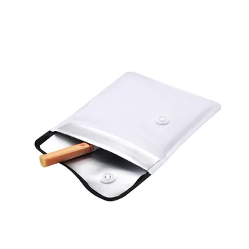 4 colors PU Mini Ashtrays Bag Potable Pocket Ashtray Outdoor Smoking Cigarette Cigar Ash Tray Smoking Tray Waterproof washable
4 colors PU Mini Ashtrays Bag Potable Pocket Ashtray Outdoor Smoking Cigarette Cigar Ash Tray Smoking Tray Waterproof washable