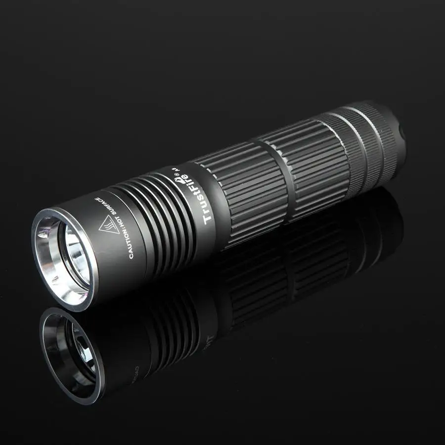 

Free Shipping TrustFire A8 Torch 5 Mode 1000 Lumens CREE XM-L T6 High Power Torch LED Flashlight +1*26650 + 1*charger