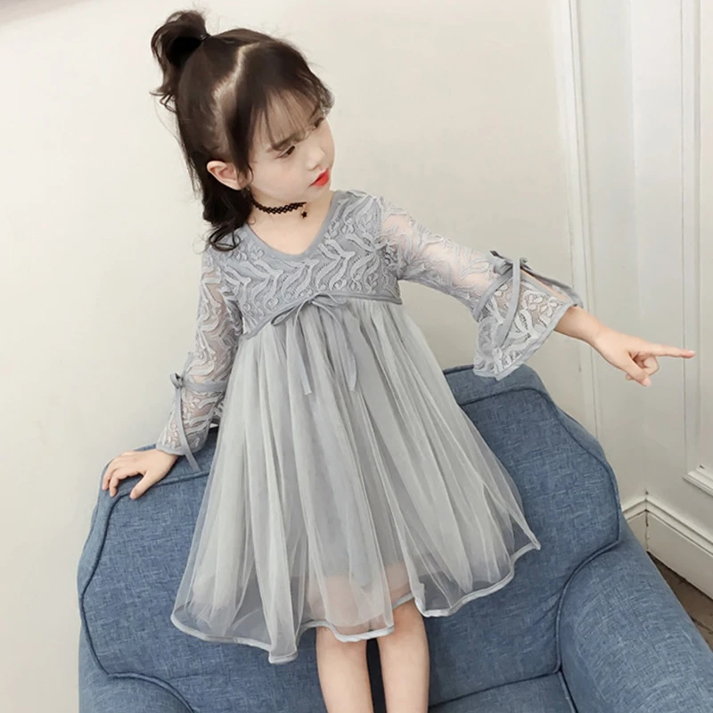 Girls Fashion Lace Splicing Princess Dress 2023 Children Summer Trumpet Sleeve Tulle Embroidered Dresses Baby Kid One Piece X102
Girls Fashion Lace Splicing Princess Dress 2023 Children Summer Trumpet Sleeve Tulle Embroidered Dresses Baby Kid One Piece X102