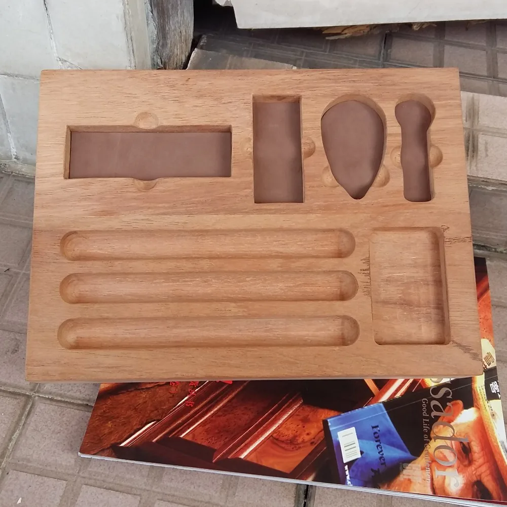 High quality handmade cedar wood cigar tray to place cigar and cigar accessories cutter/lighter/punch/match
High quality handmade cedar wood cigar tray to place cigar and cigar accessories cutter/lighter/punch/match
