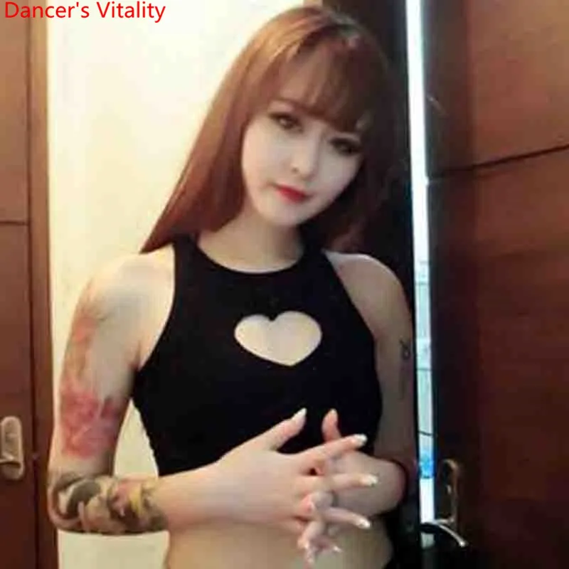 Sexy Sleeveless T-shirt Top Heart Low-cut Short Cut out Black Bare Midriff Vest Sling Bottoming Clothes Casual Garments Outfits
Sexy Sleeveless T-shirt Top Heart Low-cut Short Cut out Black Bare Midriff Vest Sling Bottoming Clothes Casual Garments Outfits