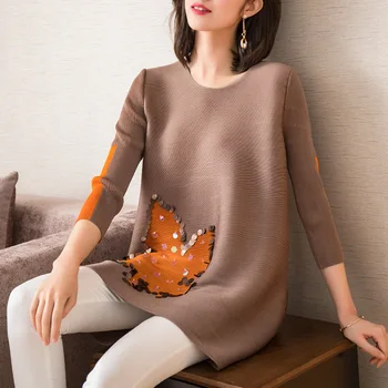 Europe and the United States Large Size Pleated Jacket Spring and Summer New Fashion Printing Beaded Loose Large T-shirt
Europe and the United States Large Size Pleated Jacket Spring and Summer New Fashion Printing Beaded Loose Large T-shirt