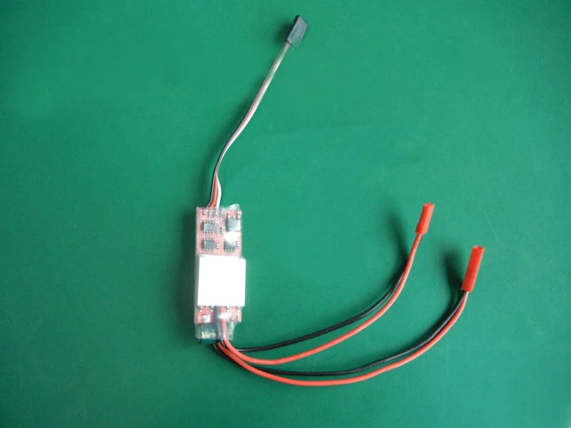 1PC High Speed RC Boat/Car DIY Parts 20A Brushed Two-way ESC BEC 5V Drive 380/385/540 Motor 2S-3S Electronic Speed Controller
1PC High Speed RC Boat/Car DIY Parts 20A Brushed Two-way ESC BEC 5V Drive 380/385/540 Motor 2S-3S Electronic Speed Controller