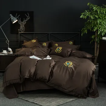 2018 Egyptian Cotton Luxury Embroidery crown Bedding Sets Bed Sheet Queen King size 4pcs/6pcs Duvet Cover Sets
2018 Egyptian Cotton Luxury Embroidery crown Bedding Sets Bed Sheet Queen King size 4pcs/6pcs Duvet Cover Sets