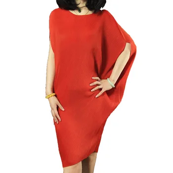 irregular dress pleated one-piece dress clothing loose elegant sexy fold dress banquet
irregular dress pleated one-piece dress clothing loose elegant sexy fold dress banquet
