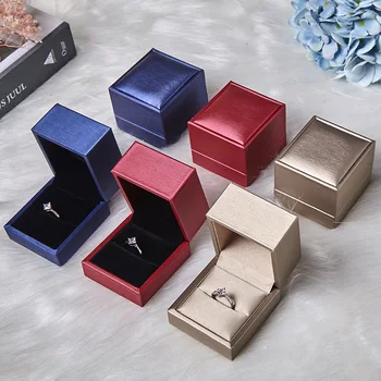 Red Gold Royal Blue PU Leather Earrings Ring Jewelry Paper Wedding Boxes Jewelry Accessories Packaging Display Box Case 2pcs
Red Gold Royal Blue PU Leather Earrings Ring Jewelry Paper Wedding Boxes Jewelry Accessories Packaging Display Box Case 2pcs