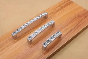 U shape crystal handle,shoe cupboard drawer door handle manufacturers, cheap wholesale furniture knobs 
U shape crystal handle,shoe cupboard drawer door handle manufacturers, cheap wholesale furniture knobs