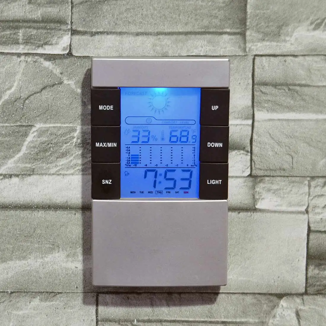 Household LCD Digital Backlight Temperature Thermometer Digital Calendar Humidity Monitor Home Weather Station
Household LCD Digital Backlight Temperature Thermometer Digital Calendar Humidity Monitor Home Weather Station
