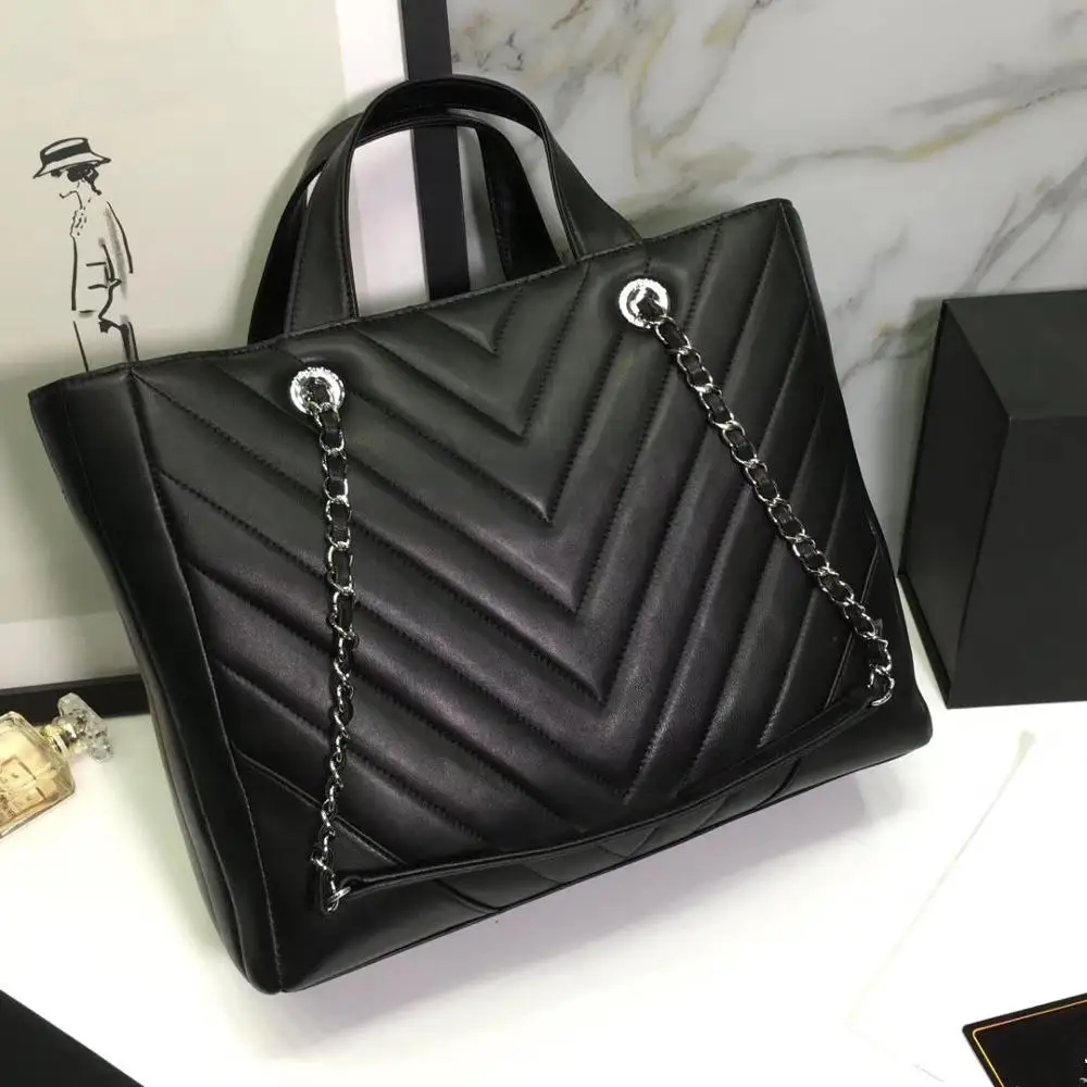 WR07116 100% Genuine Leather Luxury Handbags Women Bags Designer Crossbody Bags For Women Famous Brand Runway
WR07116 100% Genuine Leather Luxury Handbags Women Bags Designer Crossbody Bags For Women Famous Brand Runway