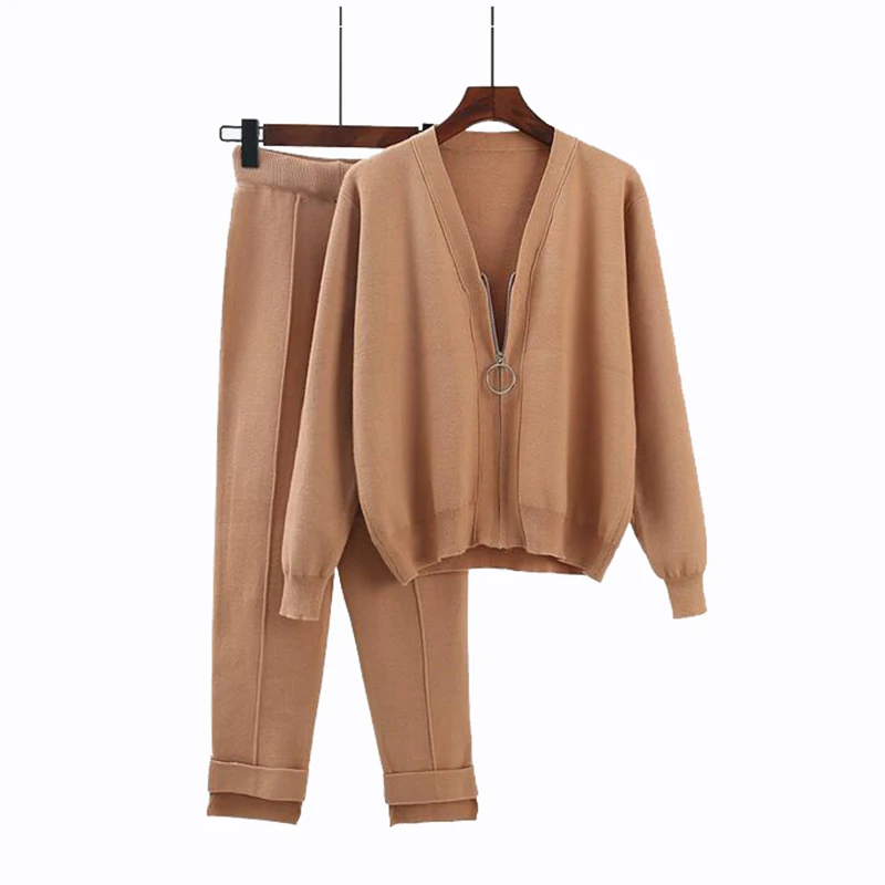 2019 Autumn New 2 Piece Set Women Sporting Suits Knitting Cardigan + Ankle-length Pants Sporting Wear Female Tracksuit
2019 Autumn New 2 Piece Set Women Sporting Suits Knitting Cardigan + Ankle-length Pants Sporting Wear Female Tracksuit