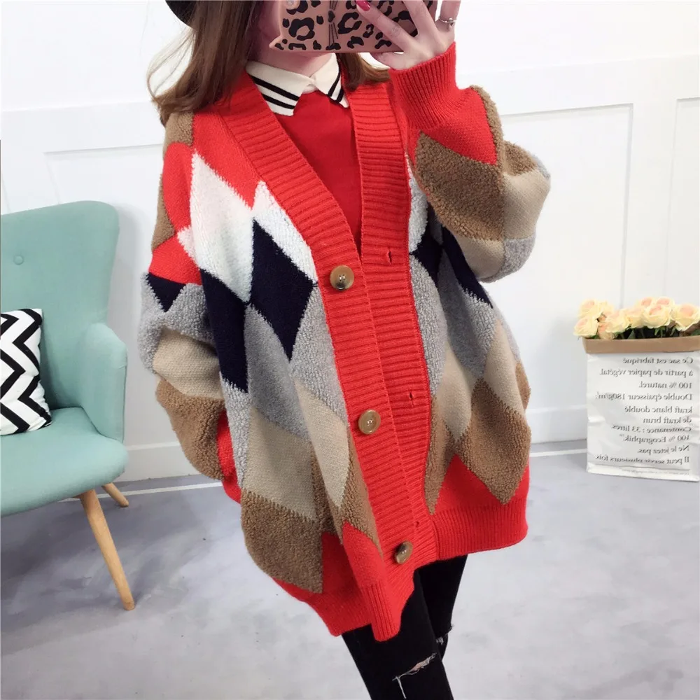 2019 Spring Autumn Knitted Cardigan Women Tops Long Sleeve V-Neck Women's Sweater Cardigan Loose Female Plaid Sweater Coat
2019 Spring Autumn Knitted Cardigan Women Tops Long Sleeve V-Neck Women's Sweater Cardigan Loose Female Plaid Sweater Coat