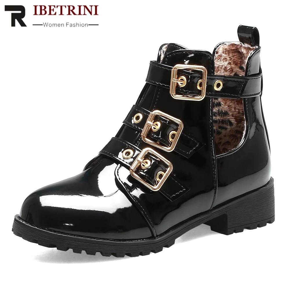 RIBETRINI Plus Size 33-46 New Fashion Hot Sale 2019 Ankle Boots Women Shoes Woman Chunky Heels Buckles Shoes Woman Boots
RIBETRINI Plus Size 33-46 New Fashion Hot Sale 2019 Ankle Boots Women Shoes Woman Chunky Heels Buckles Shoes Woman Boots