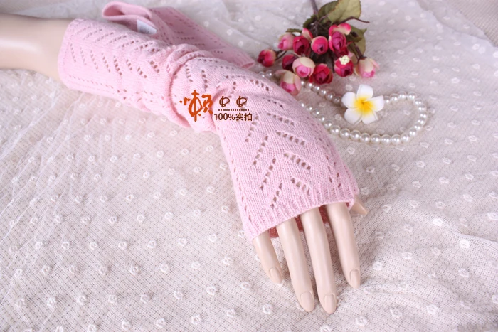 Autumn and winter female cashmere gloves semi-finger wool gloves cutout long sleeve gloves
Autumn and winter female cashmere gloves semi-finger wool gloves cutout long sleeve gloves