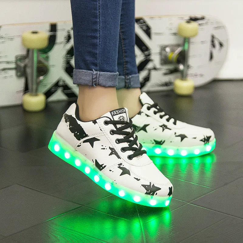 Children LED lights Casual Shoes Kid Sneakers Luminous Lighted Colorful Flat Adults Men Women USB Charge Boys Girl Glowing Shoes
Children LED lights Casual Shoes Kid Sneakers Luminous Lighted Colorful Flat Adults Men Women USB Charge Boys Girl Glowing Shoes