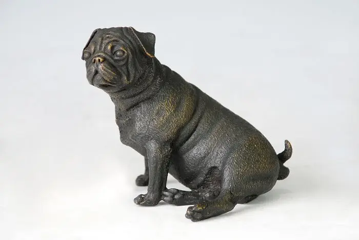 Фото Рождественские подарки скульптура Шари пирог бронзовая фигурка собаки Мопс