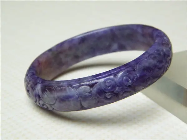 NEW HOT VINTAGE HAND-CARVED CHINESE PURPLE JADEITE JADE BANGLE BRACELET 64MM a 5.19
NEW HOT VINTAGE HAND-CARVED CHINESE PURPLE JADEITE JADE BANGLE BRACELET 64MM a 5.19