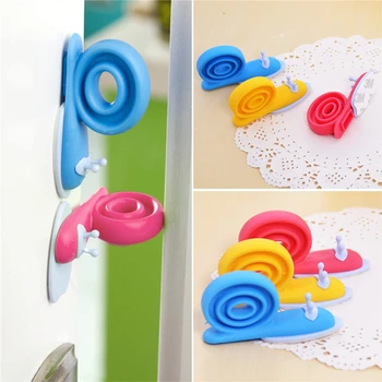 3pcs/lot Soft Plastic Baby Home Safety Door Stopper Protector Children Safe Snail Shape Door Stops Baby Gate Corner Protector
3pcs/lot Soft Plastic Baby Home Safety Door Stopper Protector Children Safe Snail Shape Door Stops Baby Gate Corner Protector