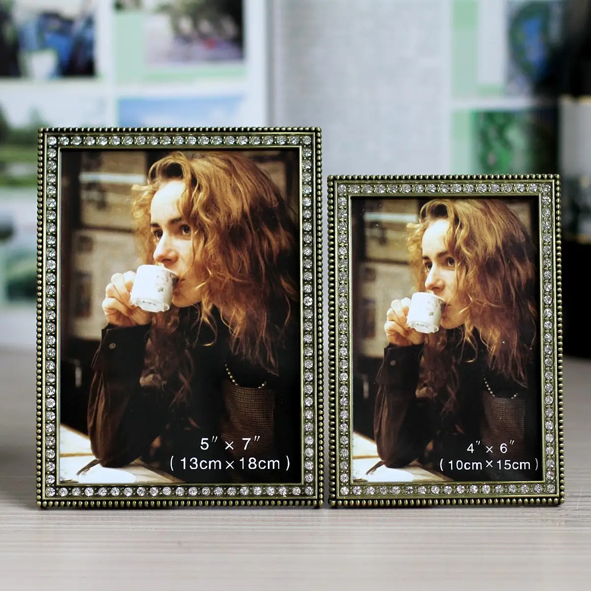 Hot Selling Newest 6 "7" Silver Metal Photo Frame with Diamond Set, Flocking Back Frame, Birthday Gift Set,coffee Photo Frame
Hot Selling Newest 6 "7" Silver Metal Photo Frame with Diamond Set, Flocking Back Frame, Birthday Gift Set,coffee Photo Frame