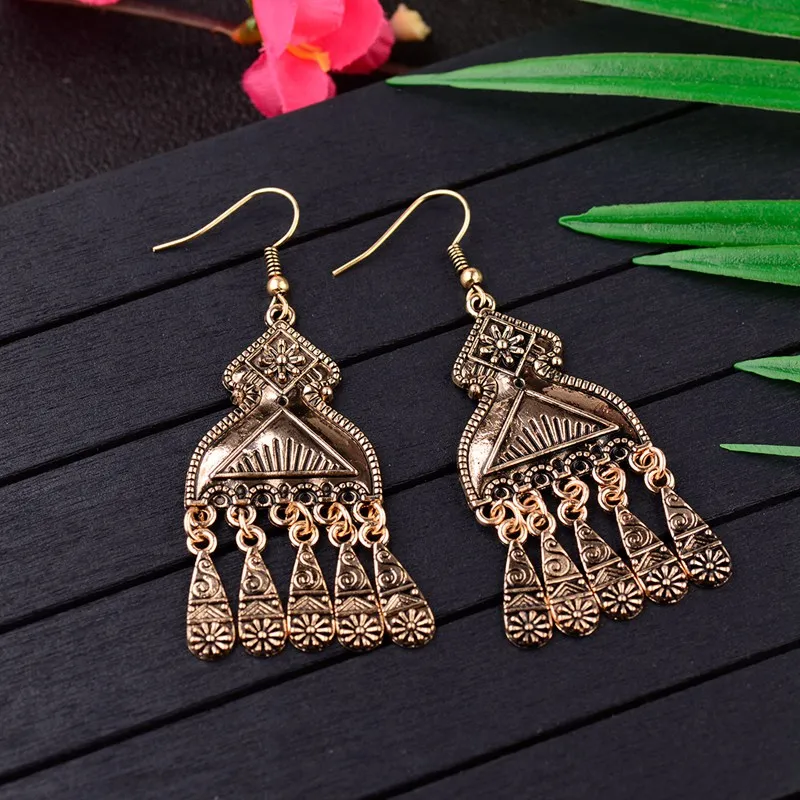 TopHanqi Bohemia Vintage Alloy Dangling Fringed Earrings For Women Jewelry Gold/Sliver Drop Earrings Pendientes Mujer Moda 2018
TopHanqi Bohemia Vintage Alloy Dangling Fringed Earrings For Women Jewelry Gold/Sliver Drop Earrings Pendientes Mujer Moda 2018