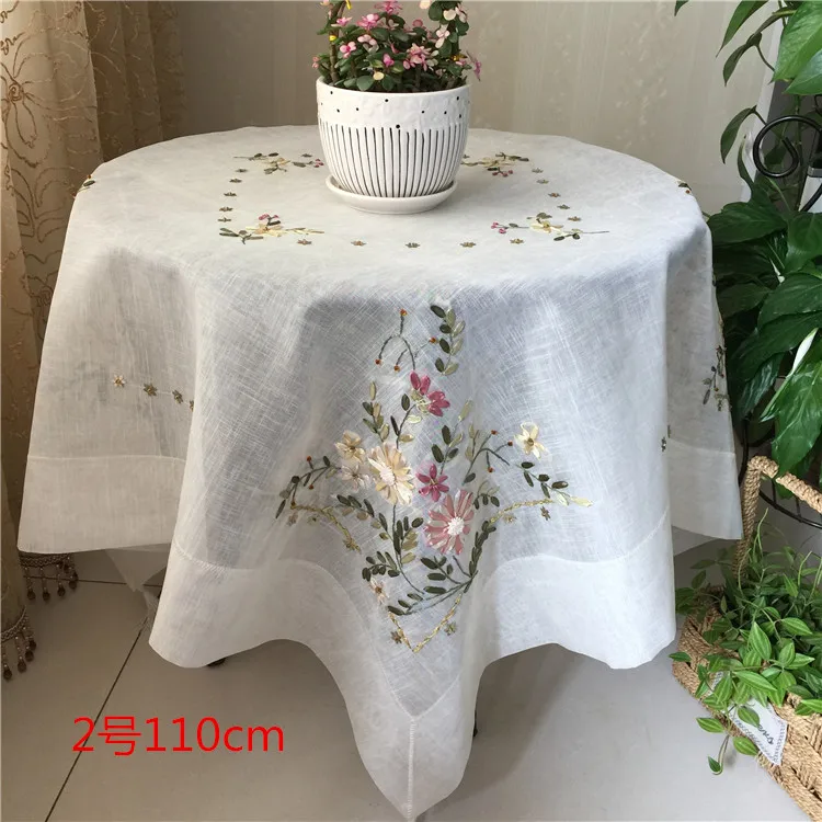 Elegant Embroidery Table Runner Pastoral Fabric 110*110cm Tea tablecloth, Luxury Table mat table Cover for decoration
Elegant Embroidery Table Runner Pastoral Fabric 110*110cm Tea tablecloth, Luxury Table mat table Cover for decoration