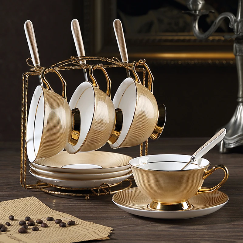 Europe High-grade Bone China Coffee Cup set Luxury gold color Retro Royal family Tea Cup Set AfternoonCup and Saucer gift set
Europe High-grade Bone China Coffee Cup set Luxury gold color Retro Royal family Tea Cup Set AfternoonCup and Saucer gift set