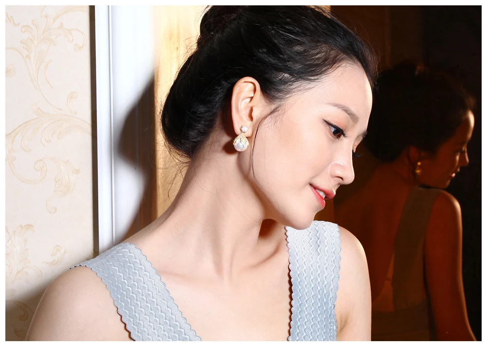 pearl earrings 13