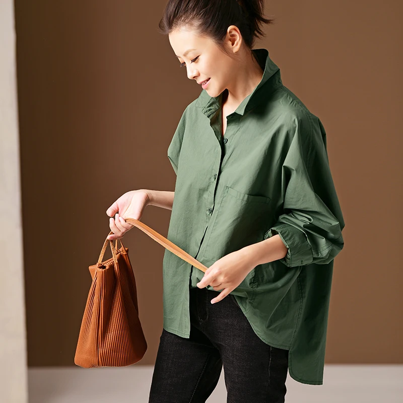 C2910 Literature and art large size with cotton green large pocket show thin wide version casual shirt woman
C2910 Literature and art large size with cotton green large pocket show thin wide version casual shirt woman