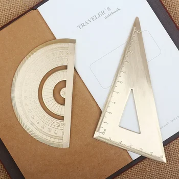 1pcs Strong Triangular Scale Ruler Vintage Retro Style Brass Protractor Stationery Metal EDC Measuring Tool Geometry
1pcs Strong Triangular Scale Ruler Vintage Retro Style Brass Protractor Stationery Metal EDC Measuring Tool Geometry