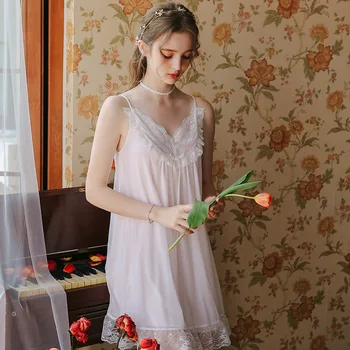 Summer New Sexy V-neck Night Gown Lace Spaghetti Strap Princess Palace Retro Mesh Loose Sweetheart Womens Nightgown Sleepwear
Summer New Sexy V-neck Night Gown Lace Spaghetti Strap Princess Palace Retro Mesh Loose Sweetheart Womens Nightgown Sleepwear
