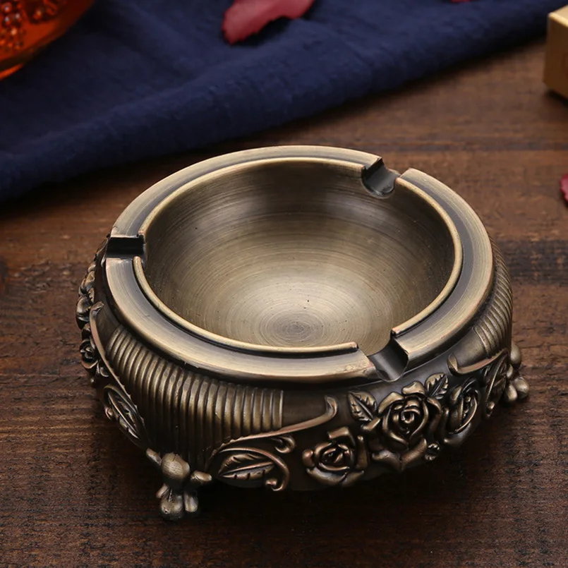 1 Pc Creative European Style Smokeless Ashtrays Tobacco Retro Mini Pocket Ashtray Bronze Wine Red Office Home Decoration
1 Pc Creative European Style Smokeless Ashtrays Tobacco Retro Mini Pocket Ashtray Bronze Wine Red Office Home Decoration