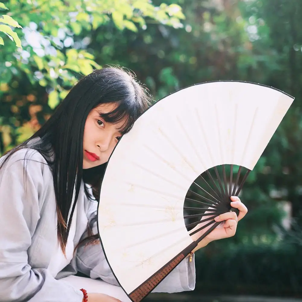 8 Inch Silk Cloth Blank Chinese Folding Fan Wooden Bamboo Antiquity Folding Fan For Calligraphy Painting
8 Inch Silk Cloth Blank Chinese Folding Fan Wooden Bamboo Antiquity Folding Fan For Calligraphy Painting