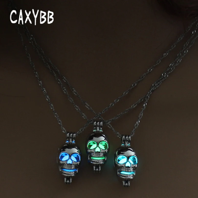 Punk Style Skull Pendant Necklace Chain Silver Color Jewelry Shining in the Dark Luminous Choker Statement Necklace
Punk Style Skull Pendant Necklace Chain Silver Color Jewelry Shining in the Dark Luminous Choker Statement Necklace