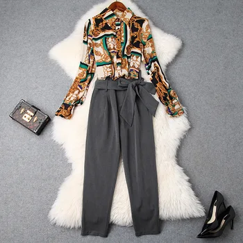 European and American women's fashion 2019 spring new style Long-sleeved vintage print shirt lace-up Nine minutes of pants suit
European and American women's fashion 2019 spring new style Long-sleeved vintage print shirt lace-up Nine minutes of pants suit