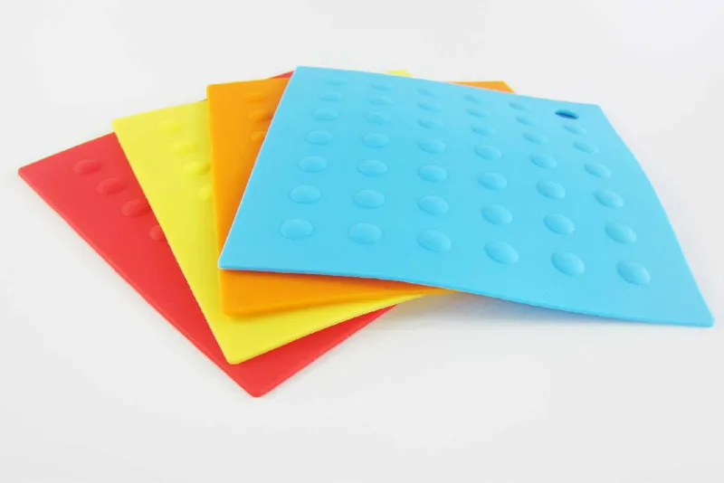 Environmentally friendly silicone square dot coaster waterproof non-slip insulation pad placemat pot mat table mat 4 color
Environmentally friendly silicone square dot coaster waterproof non-slip insulation pad placemat pot mat table mat 4 color