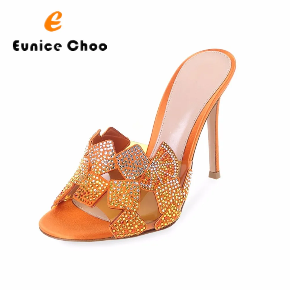 Eunice Choo Crystal Hot Fix Rhinestone Slip On Women Summer Mules Orange Gold Luxury PVC Patchwork Slippers Elegant High Heels
Eunice Choo Crystal Hot Fix Rhinestone Slip On Women Summer Mules Orange Gold Luxury PVC Patchwork Slippers Elegant High Heels